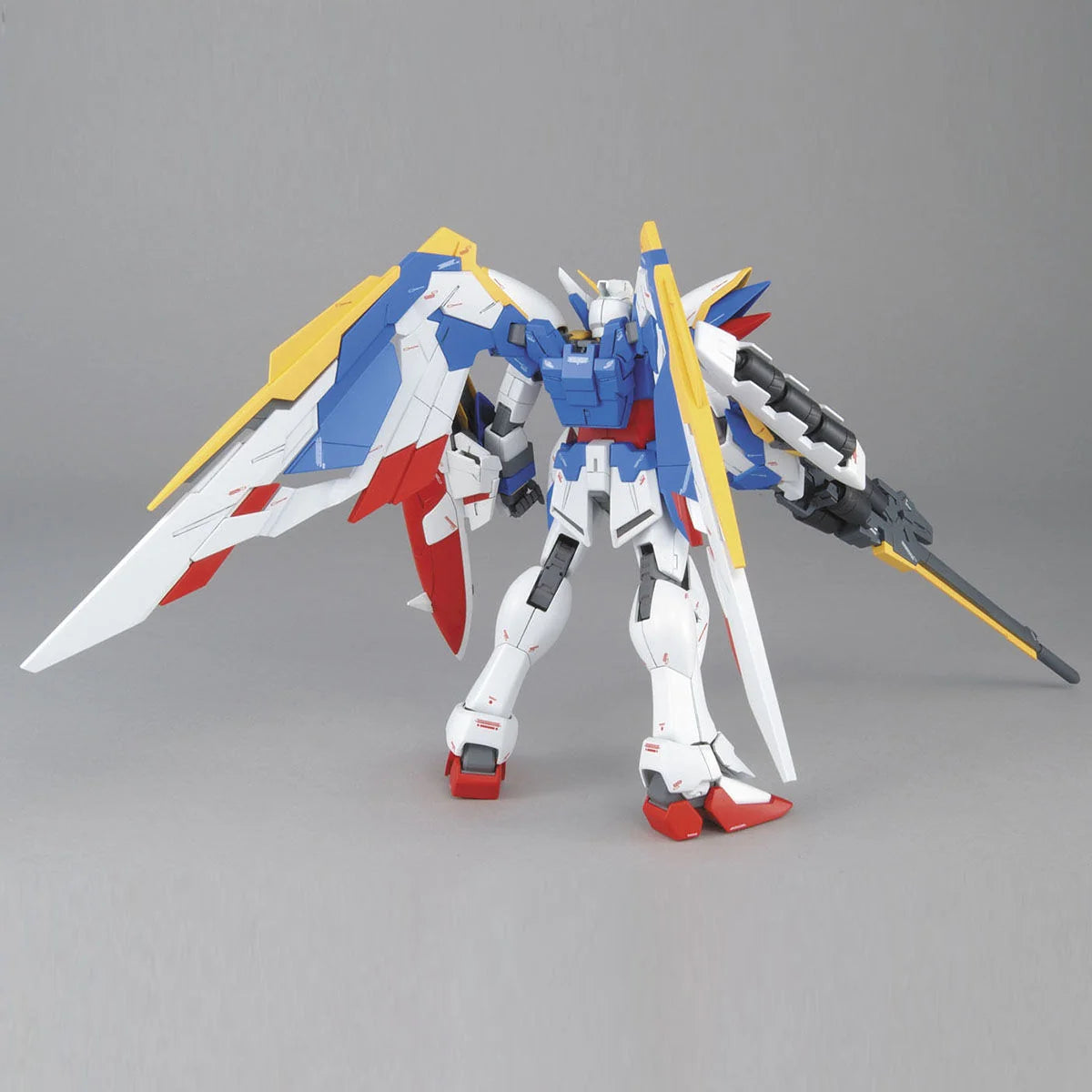 Mobile Suit Gundam: MG XXXG-01W Wing Gundam EW Ver. Master Grade Model Kit